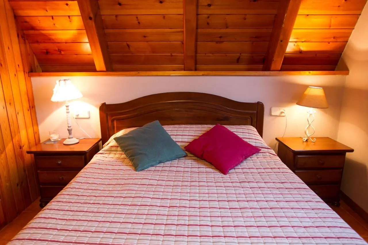 Uishera House - Campasera Guest House Vilamos